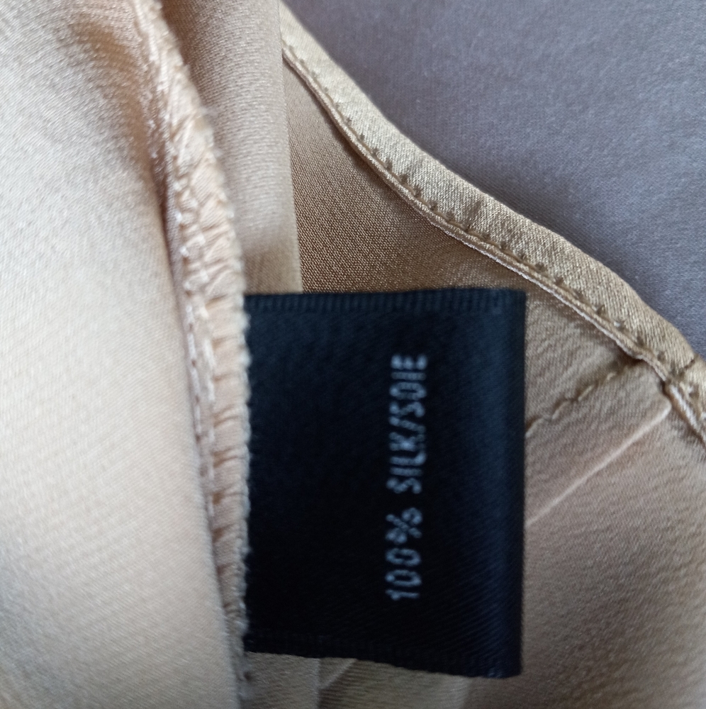 Lafayette 148 Silk Button-down Shirt - Picture 8 of 8
